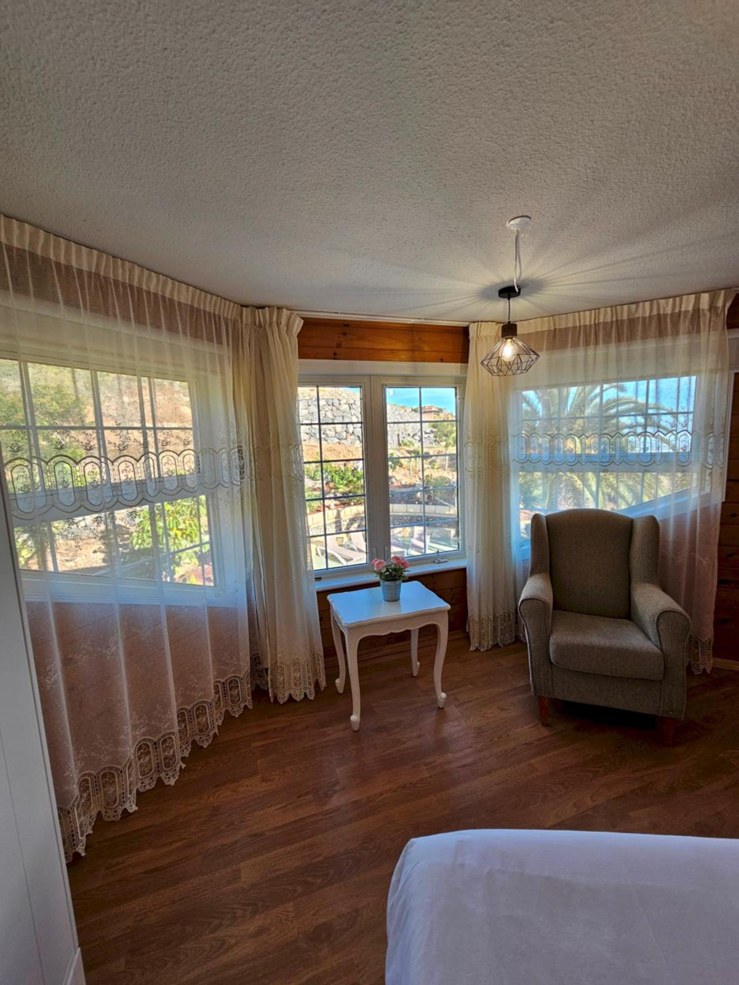 Villa Carlitos Vistas Al Mar Y A La Montana Costa Adeje  Eksteriør billede
