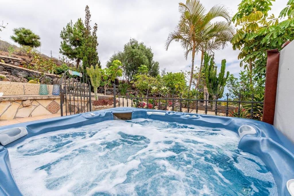 Villa Carlitos Vistas Al Mar Y A La Montana Costa Adeje  Eksteriør billede