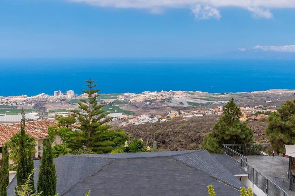 Villa Carlitos Vistas Al Mar Y A La Montana Costa Adeje  Eksteriør billede